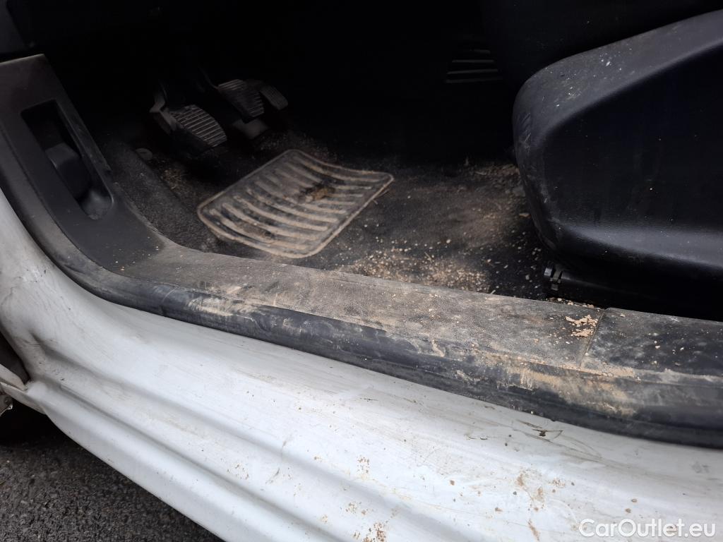  Peugeot  208  Affaire Premium 1.5 HDi 100CV BVM5 E6dT #41