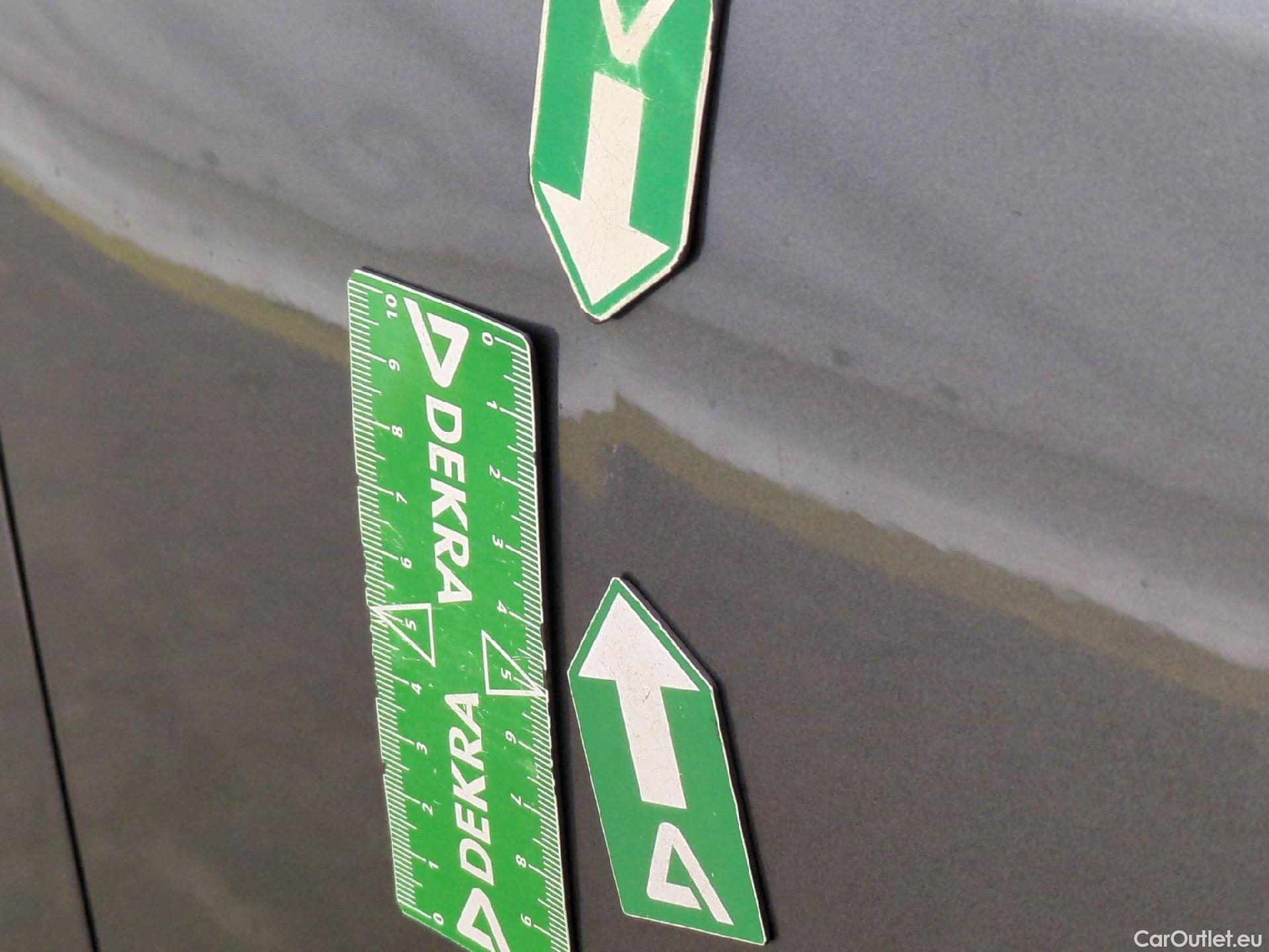  Volkswagen  Tiguan VOLKSWAGEN  Allspace / 2017 / 5P / SUV 1.5 TSI 150 EVO DSG7 Carat Exclusive #45