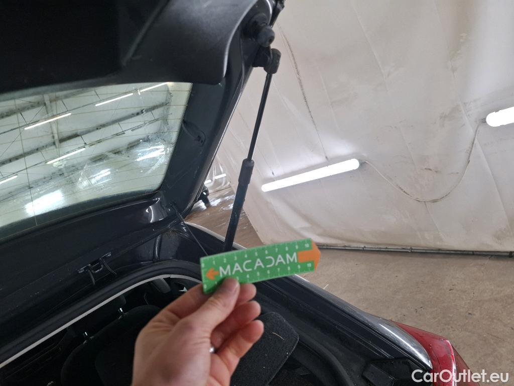  Volkswagen  Polo VOLKSWAGEN  / 2017 / 5P / Berline 1.0 TSI 95 #101