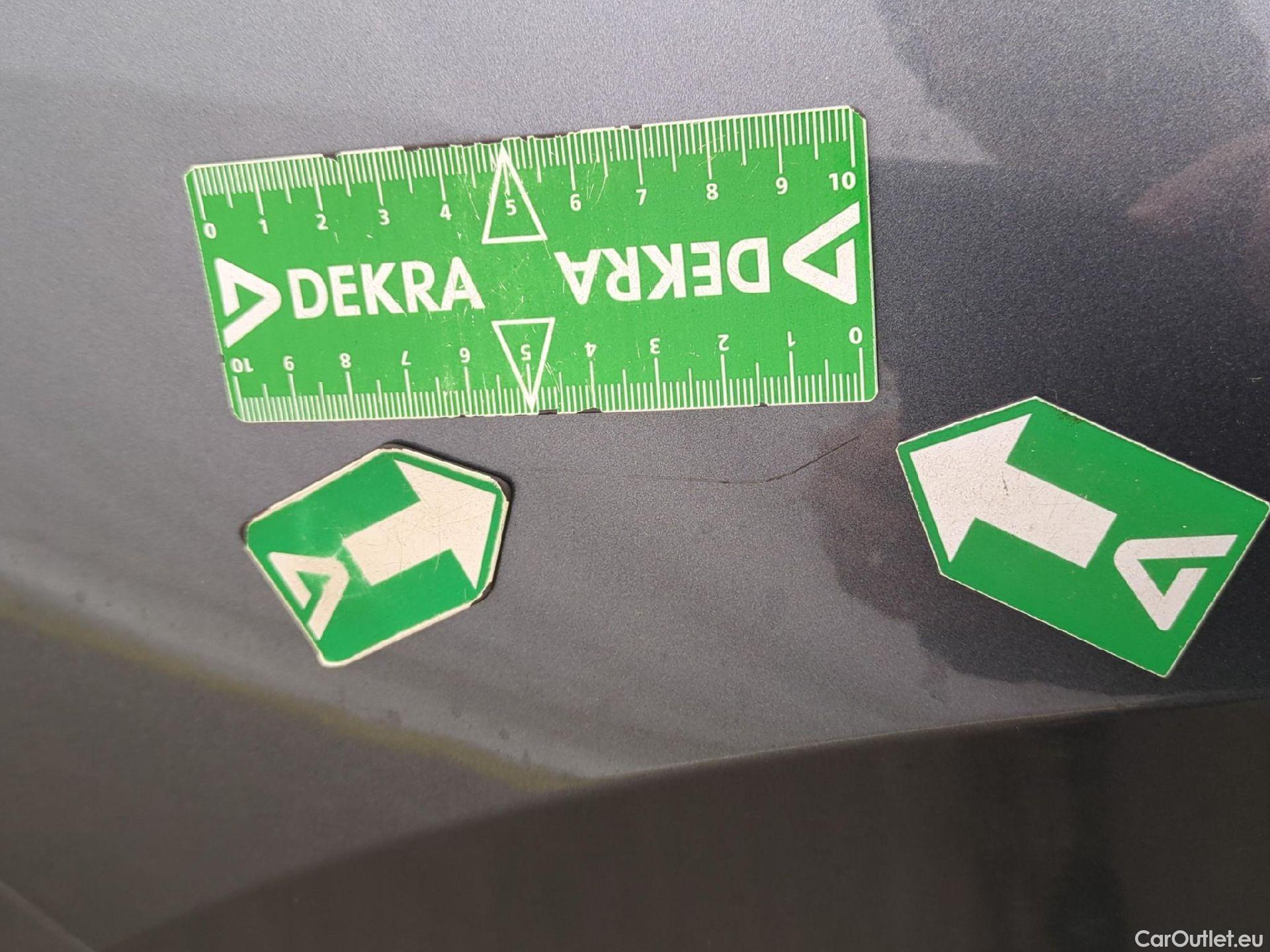  Volkswagen  Tiguan VOLKSWAGEN  Allspace / 2017 / 5P / SUV 1.5 TSI 150 EVO DSG7 Carat Exclusive #43