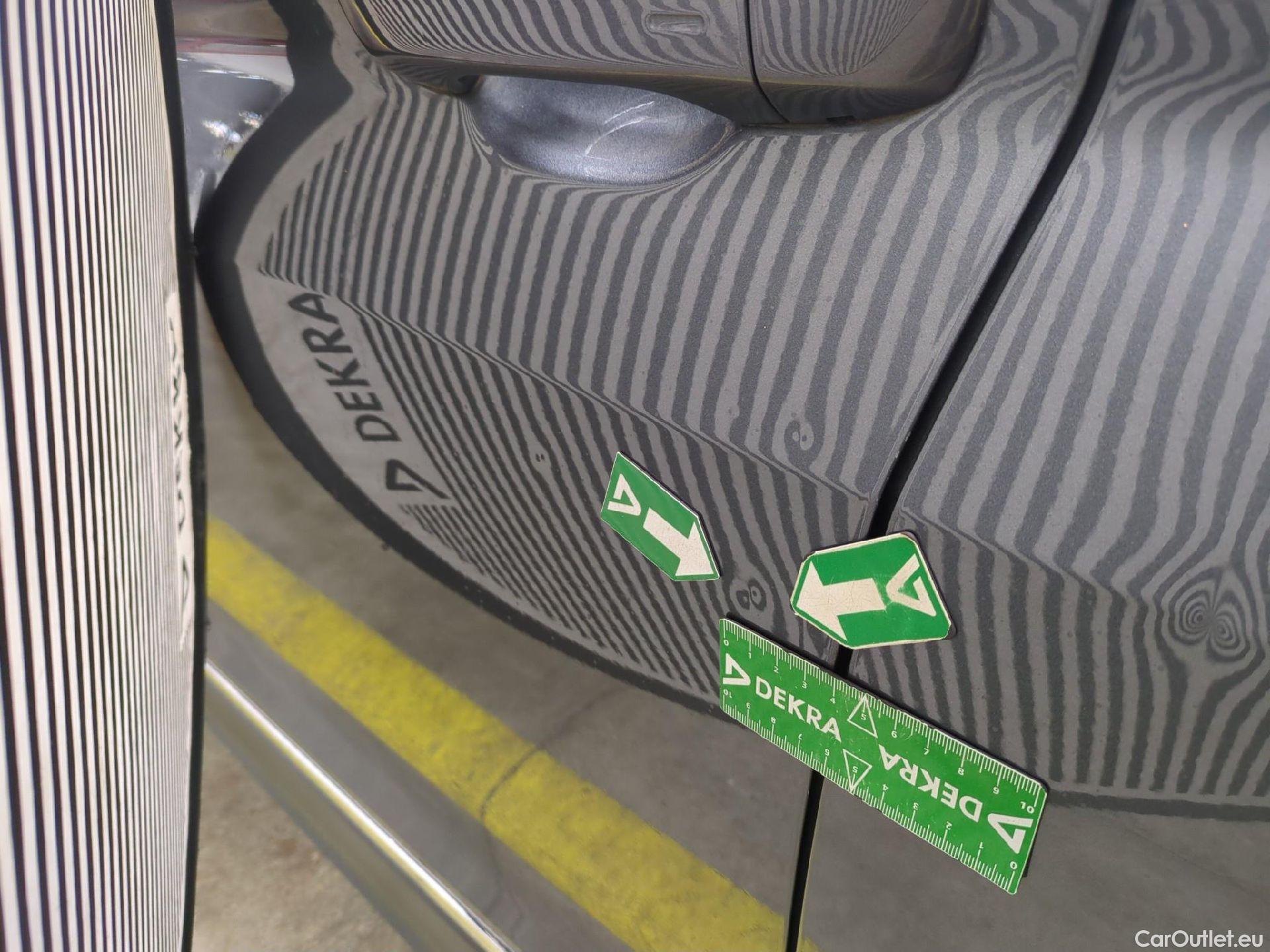  Volkswagen  Tiguan VOLKSWAGEN  Allspace / 2017 / 5P / SUV 1.5 TSI 150 EVO DSG7 Carat Exclusive #15