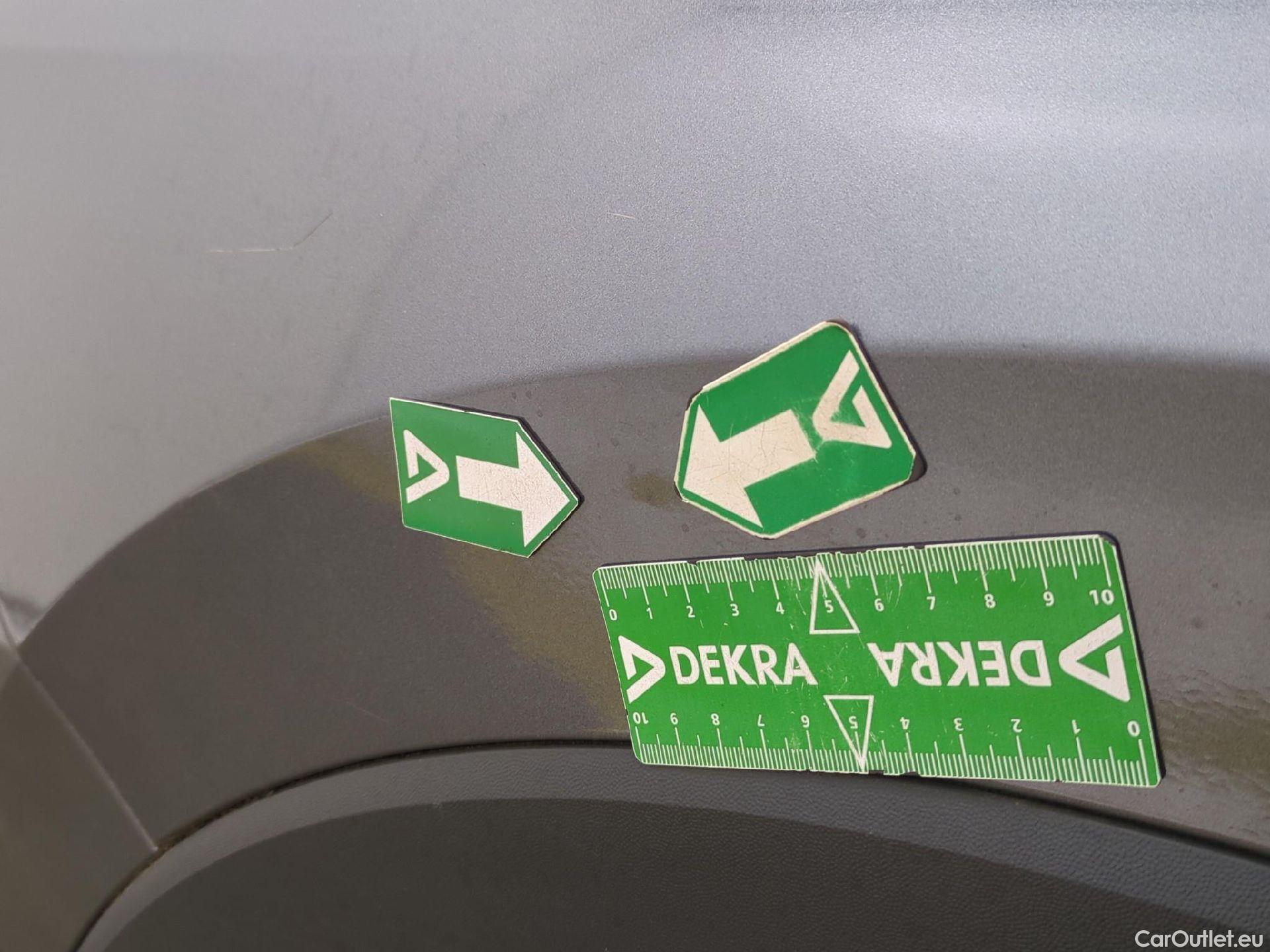  Volkswagen  Tiguan VOLKSWAGEN  Allspace / 2017 / 5P / SUV 1.5 TSI 150 EVO DSG7 Carat Exclusive #41