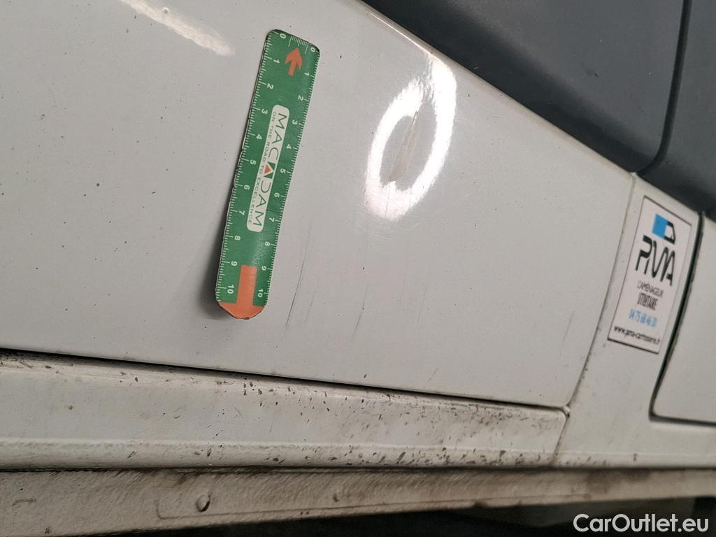  Nissan  NV400 NISSAN  / 2014 / 4P / Fourgon tôlé L2H2 2.3 dCi 165 EUVI S/S 3t5 N-Connecta #32