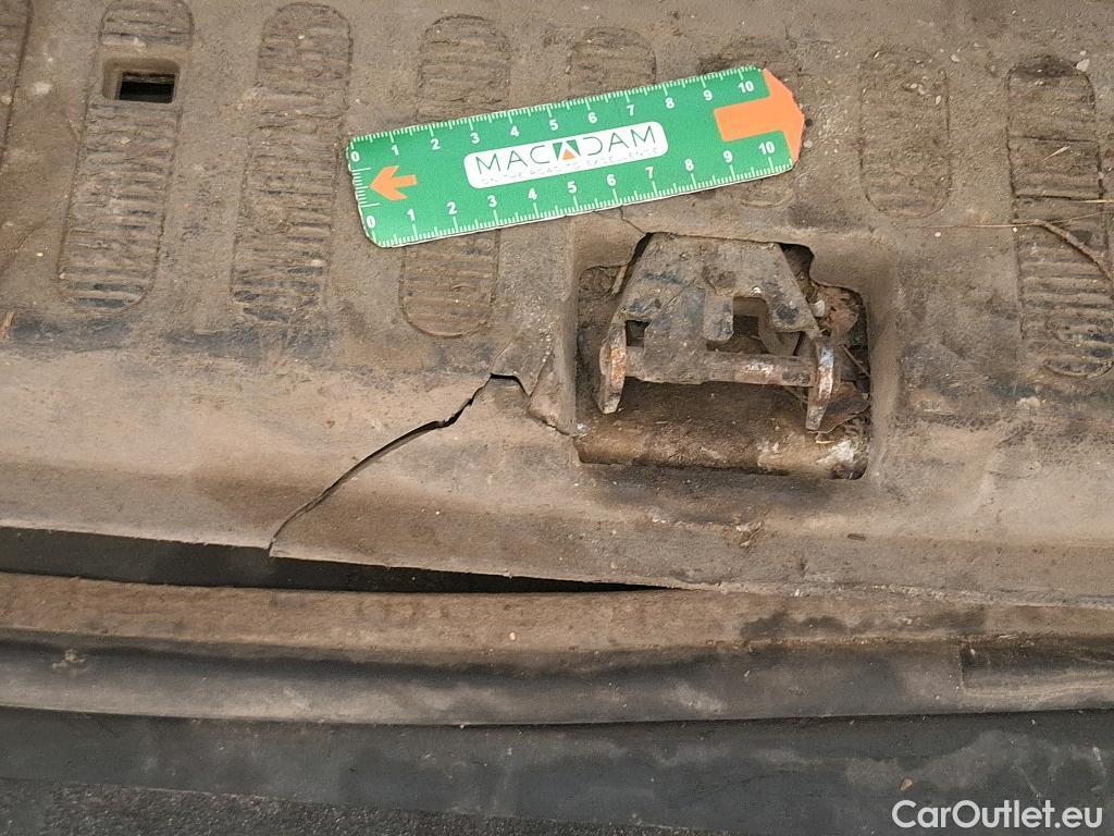  Nissan  NV400 NISSAN  / 2014 / 4P / Fourgon tôlé L2H2 2.3 dCi 165 EUVI S/S 3t5 N-Connecta #76