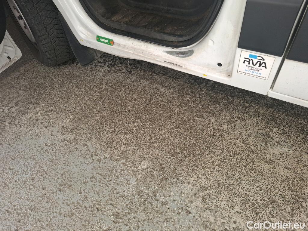  Nissan  NV400 NISSAN  / 2014 / 4P / Fourgon tôlé L2H2 2.3 dCi 165 EUVI S/S 3t5 N-Connecta #12