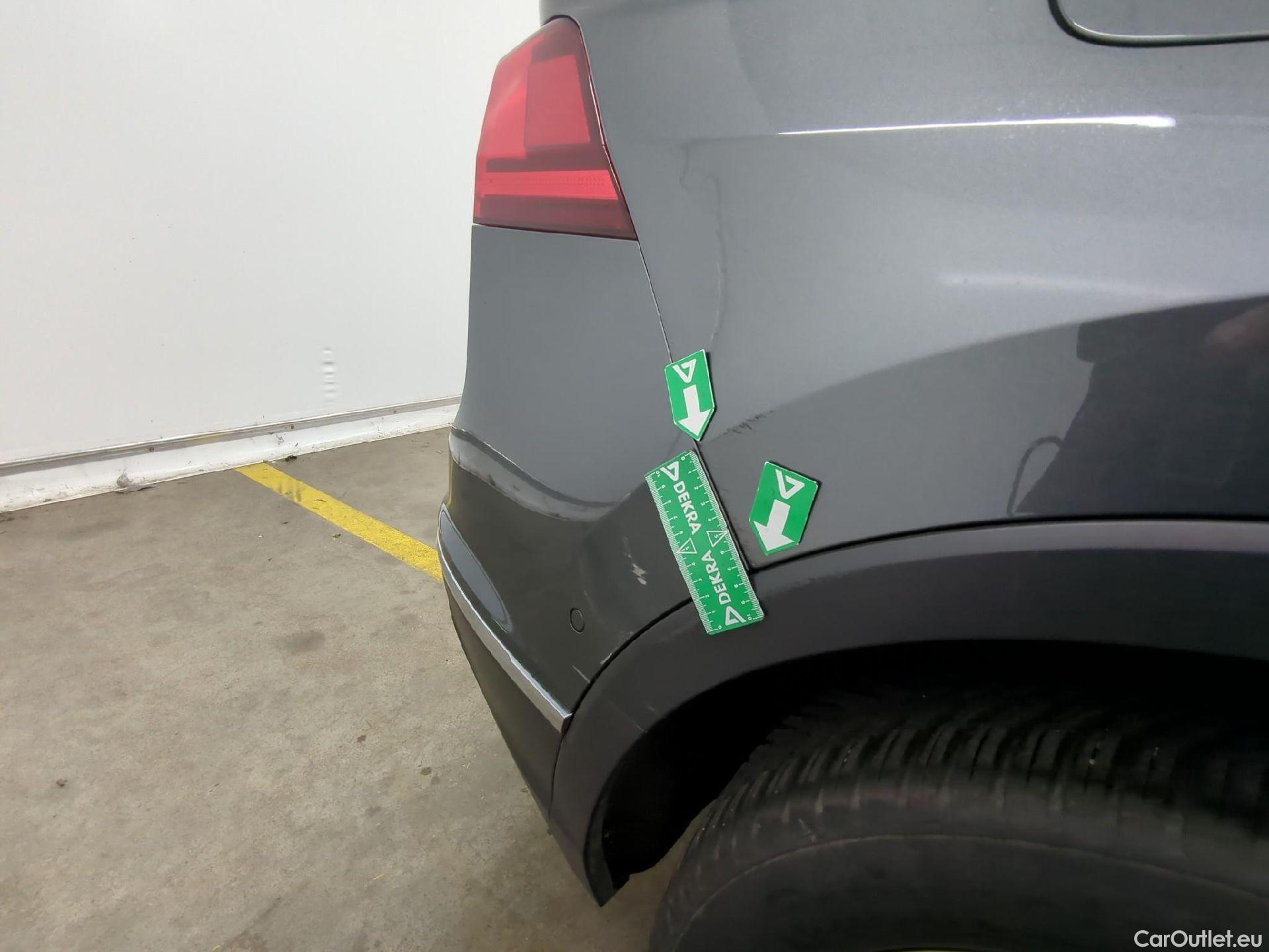  Volkswagen  Tiguan VOLKSWAGEN  5p SUV 2.0 TDI 150 DSG7 Carat Exclusive #9