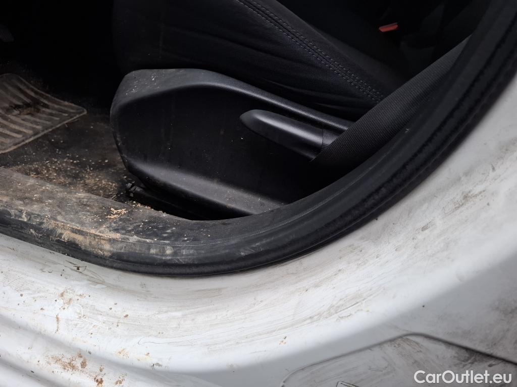  Peugeot  208  Affaire Premium 1.5 HDi 100CV BVM5 E6dT #43