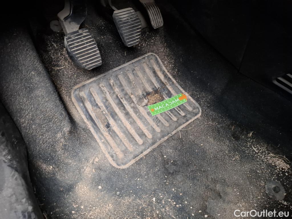  Peugeot  208  Affaire Premium 1.5 HDi 100CV BVM5 E6dT #31