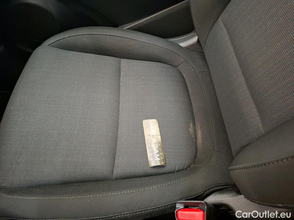  Hyundai  Konna Kona / 2020 / 5P / SUV 1.6 CRDI 136 HYBRID 48V DCT-7 BUSINESS / TRANSFO VP/VF #40