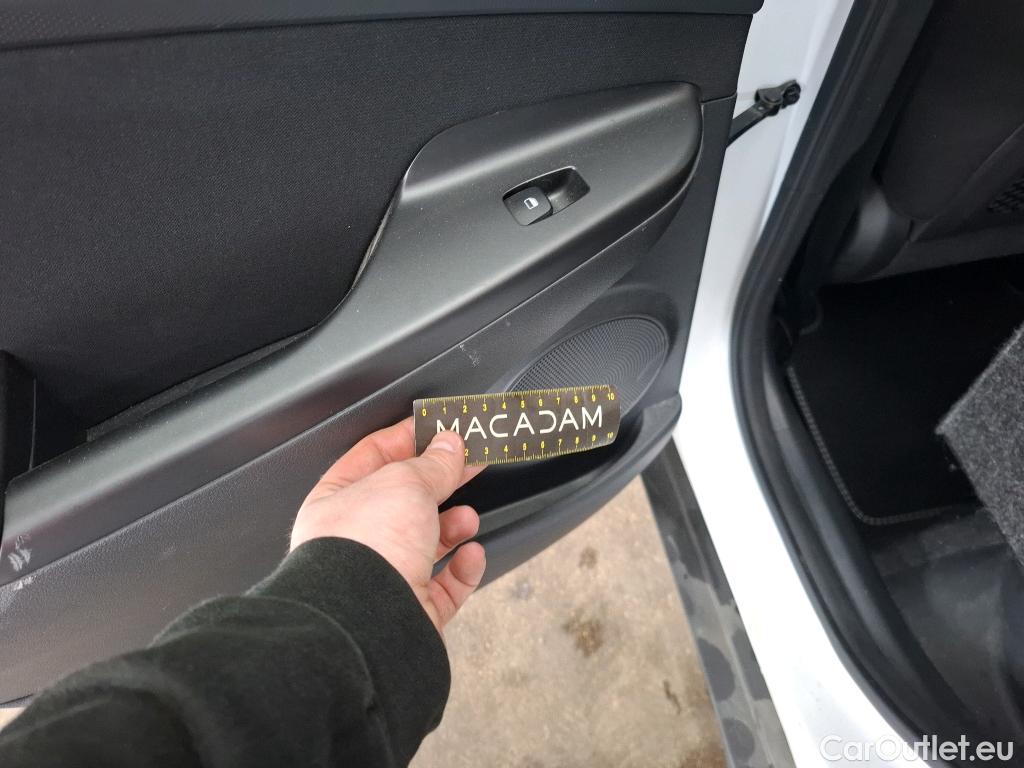  Hyundai  Konna Kona / 2020 / 5P / SUV 1.6 CRDI 136 HYBRID 48V DCT-7 BUSINESS / TRANSFO VP/VF #10