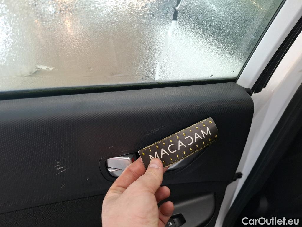  Hyundai  Konna Kona / 2020 / 5P / SUV 1.6 CRDI 136 HYBRID 48V DCT-7 BUSINESS / TRANSFO VP/VF #6