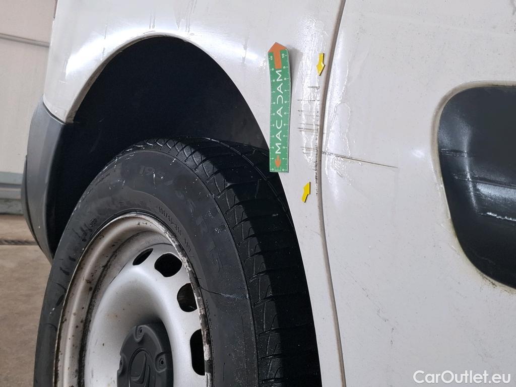  Citroen  Berlingo CITROEN  VU 3p Fourgonnette BlueHDi 100 BVM Club M #2