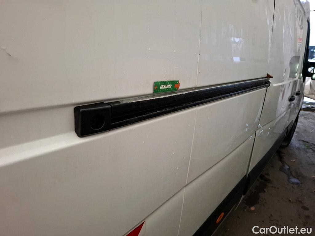  Renault  Master  III Fourgon L3H3 3 5 Grand Confort 2.3 dCi 130CV BVM6 E6 #81