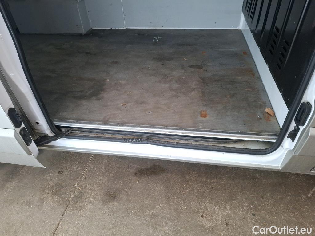  Renault  Master RENAULT  / 2014 / 4P / Fourgon tôlé &FG GCf Trac F3500 L2H2 dCi 110 Euro6 #28