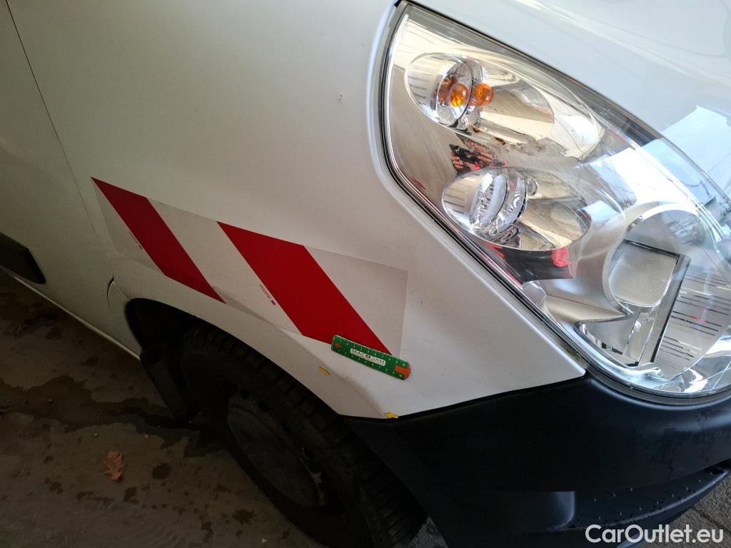  Renault  Master  III Fourgon L3H3 3 5 Grand Confort 2.3 dCi 130CV BVM6 E6 #42