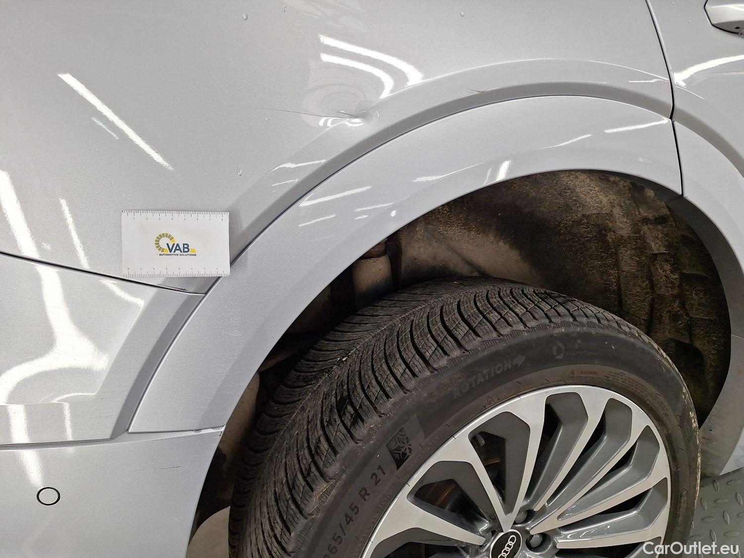  Audi  E-TRON Audi,  '19 BEV, Audi  55 Quattro Advanced 5d #29