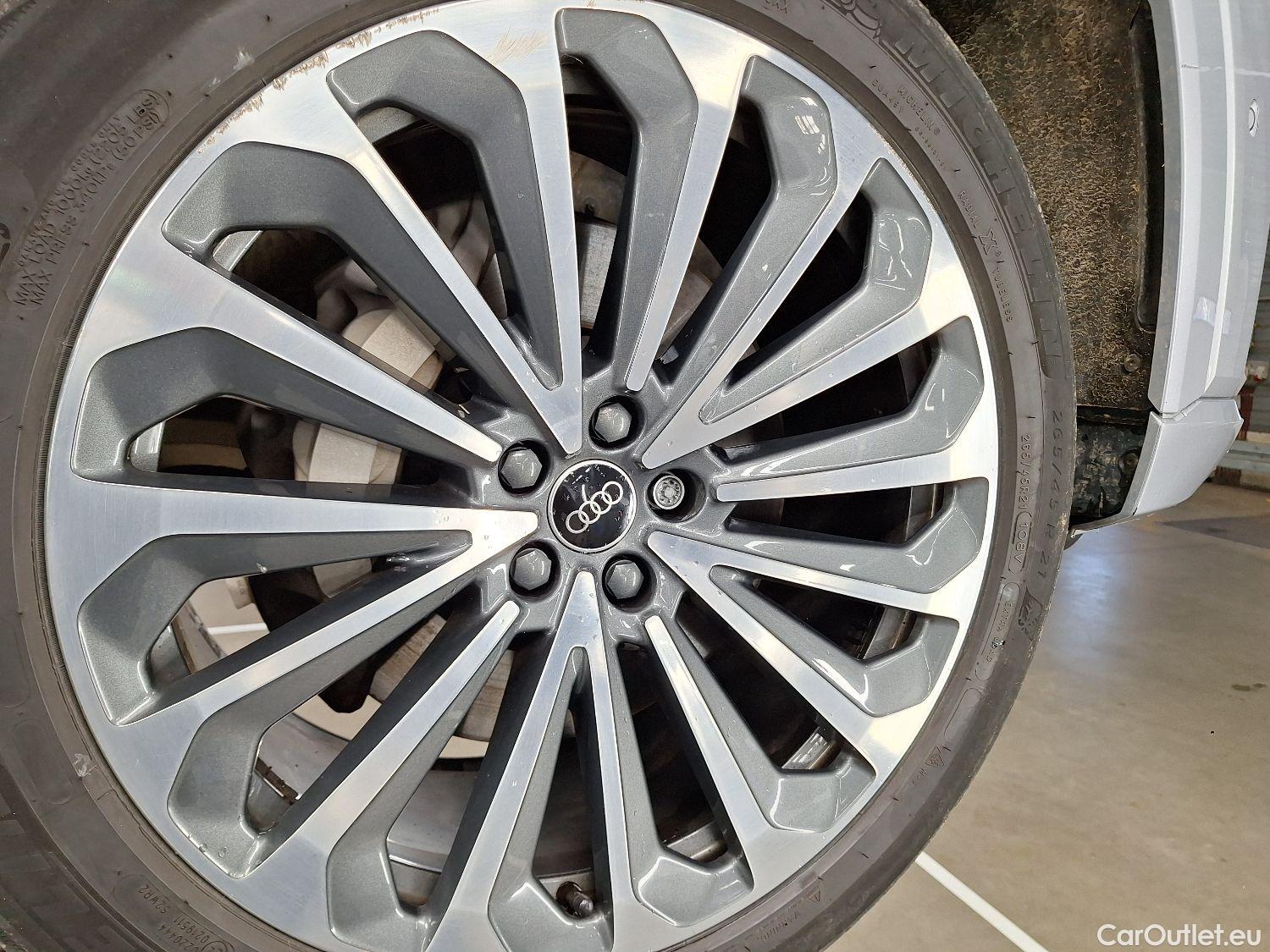  Audi  E-TRON Audi,  '19 BEV, Audi  55 Quattro Advanced 5d #1