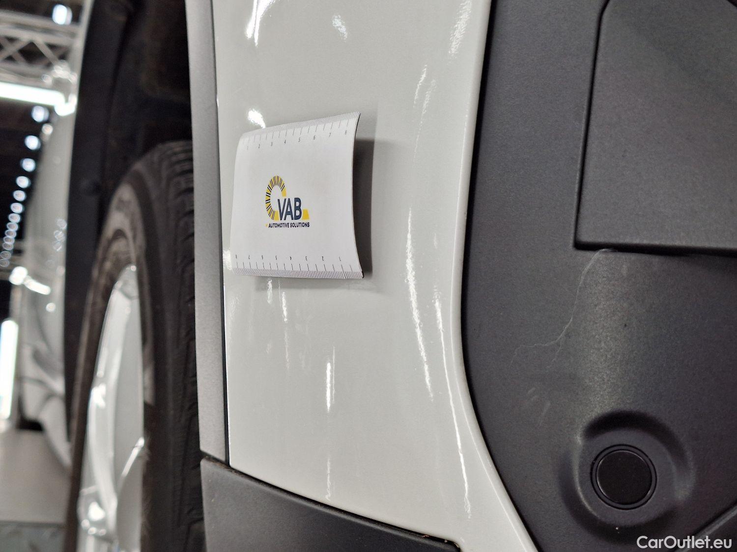  Bmw  X1 BMW,  FL'19, BMW  sDrive16dA (85 kW) 5d #3