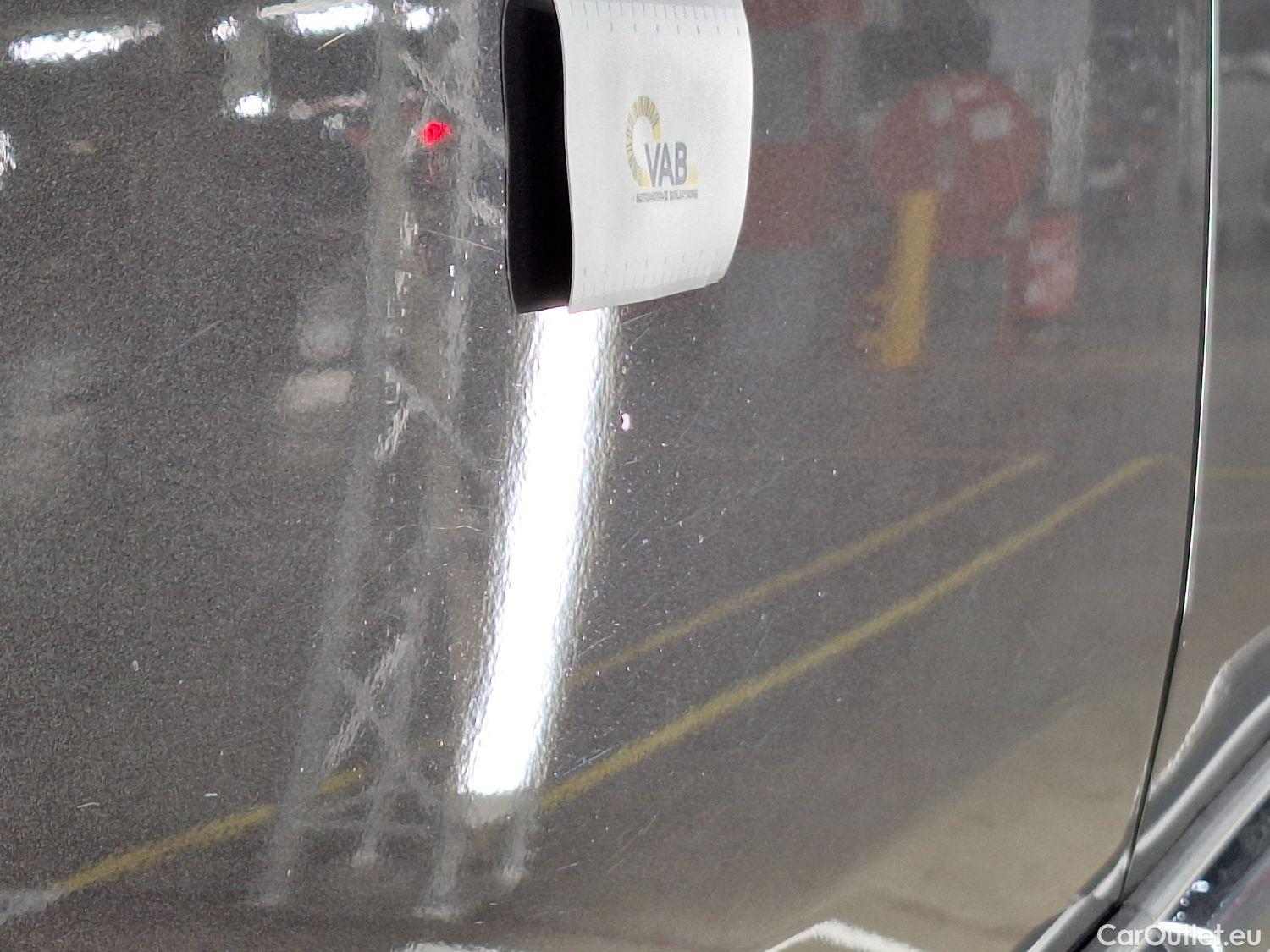  Peugeot  5008 Peugeot,  FL'20, Peugeot  1.5 BlueHDi 96kW S&S EAT8 Allure Pack #39