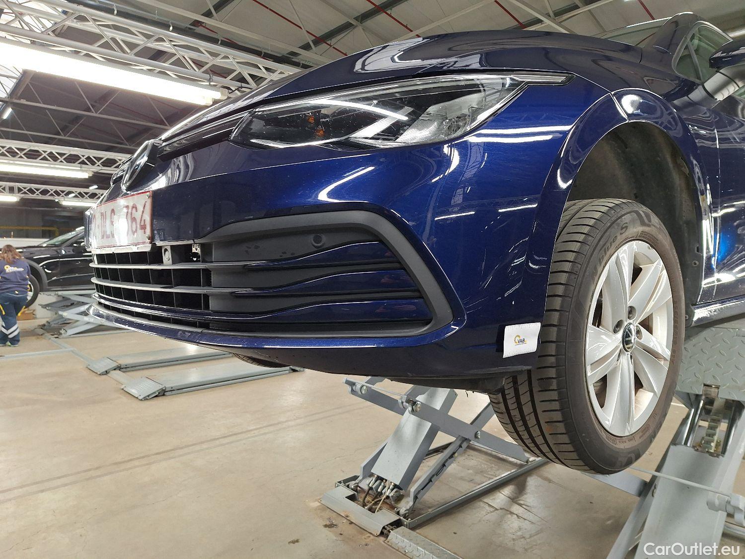  Volkswagen  Golf  VW, VIII '20, Volkswagen VIII 1.0 eTSI 81kW Life DSG 5d #7