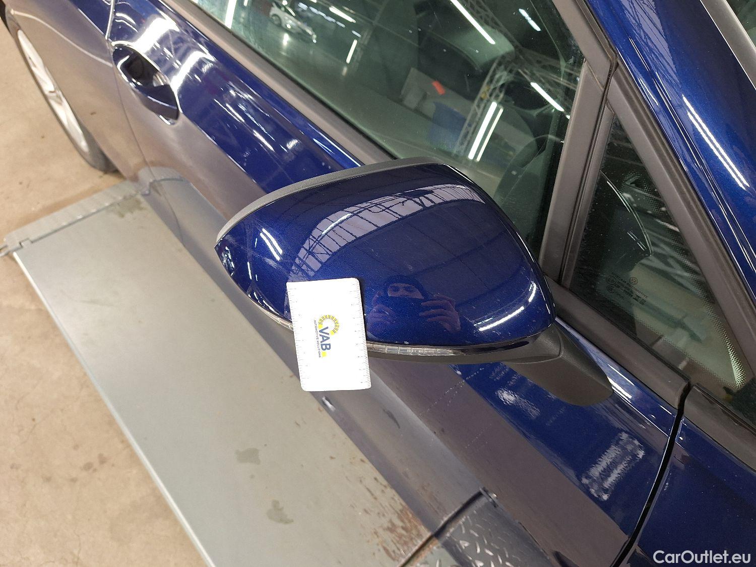  Volkswagen  Golf  VW, VIII '20, Volkswagen VIII 1.0 eTSI 81kW Life DSG 5d #1