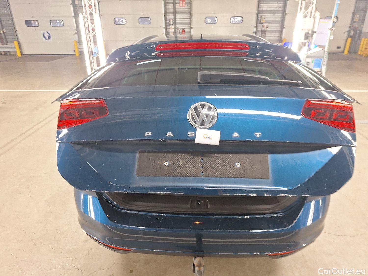  Volkswagen  Passat Volkswagen, Pass.Var, Pass.Var.TDI 120 Style Bus.DSG #1