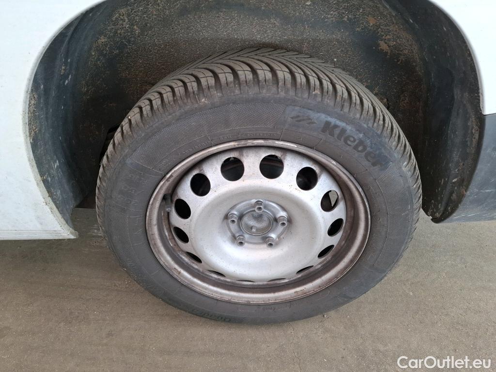  Citroen  Berlingo  Fourgon Driver XL 950 1.5 BlueHDi 100CV BVM5 E6dT #25