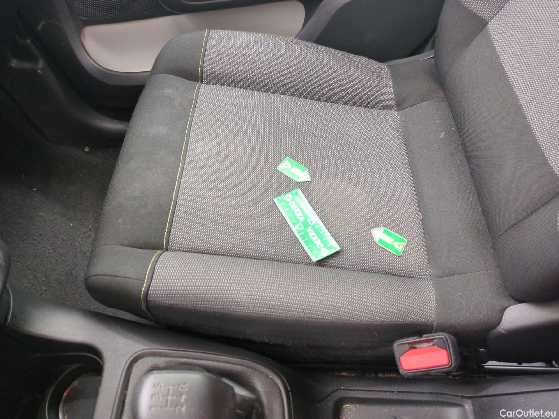  Citroen  C3  Société Feel 1.5 BlueHDI 100CV BVM5 E6dT #2