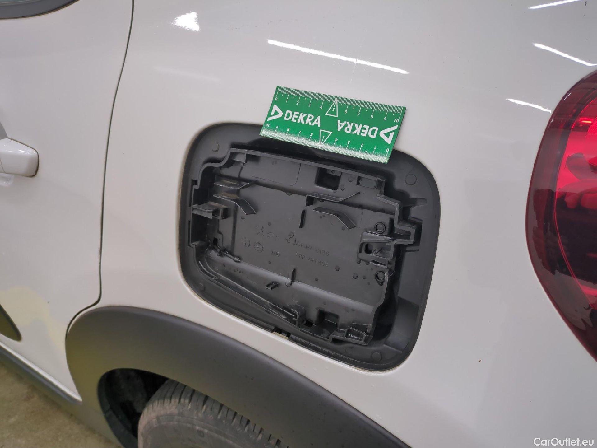  Citroen  C3  Société Feel 1.5 BlueHDI 100CV BVM5 E6dT #12