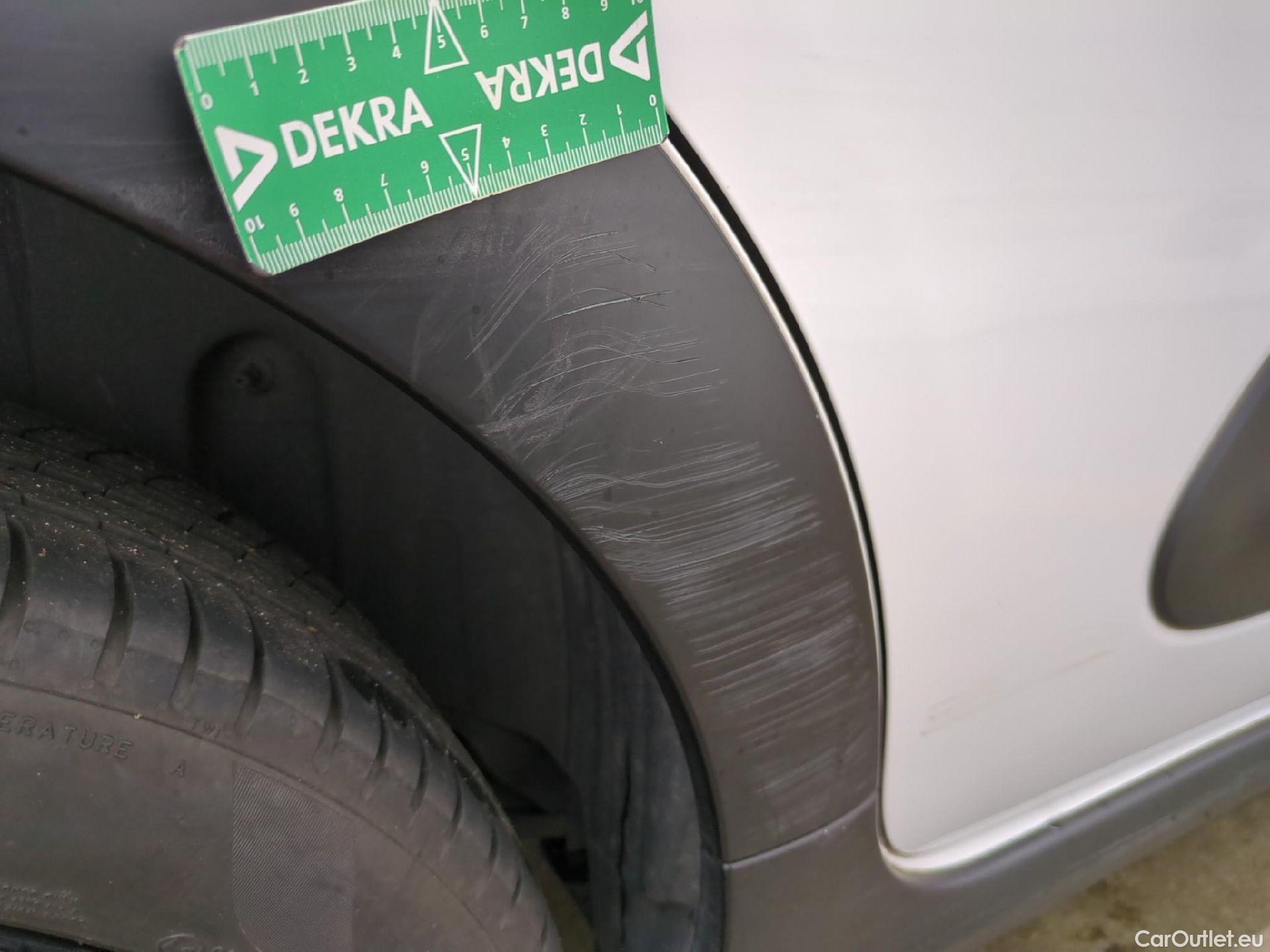  Citroen  C3 CITROEN  Société / 2020 / 5P / Berline / VU PureTech 83 S&S BVM Feel Nav #1