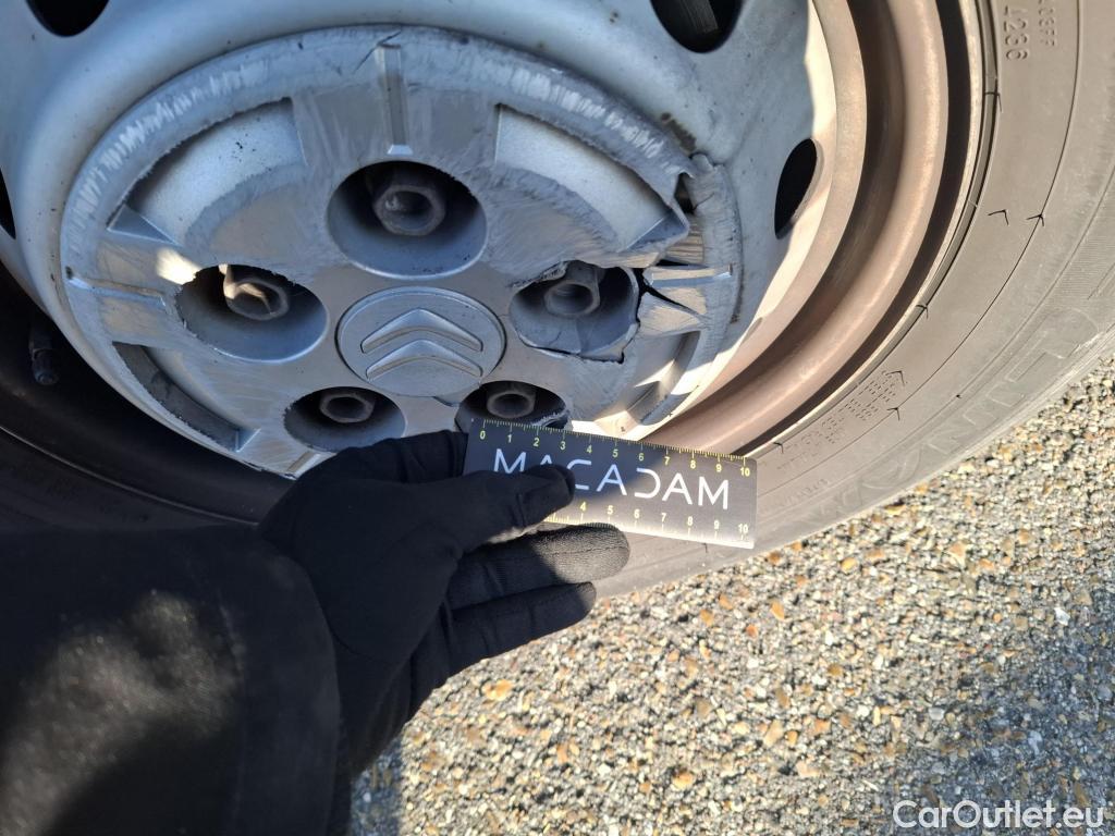  Citroen  Jumper CITROEN  / 2014 / 4P / Fourgon tôlé 33 L1H1 BlueHDi 120 S&S BVM6 Club #71