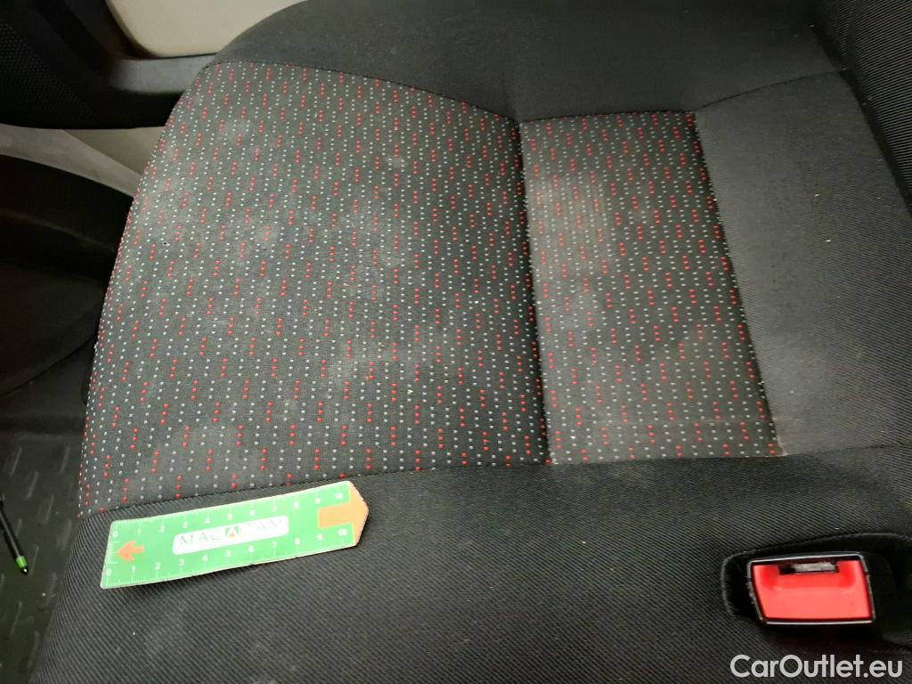  Citroen  Jumper CITROEN  / 2014 / 4P / Fourgon tôlé 33 L1H1 BlueHDi 120 S&S BVM6 Club #64