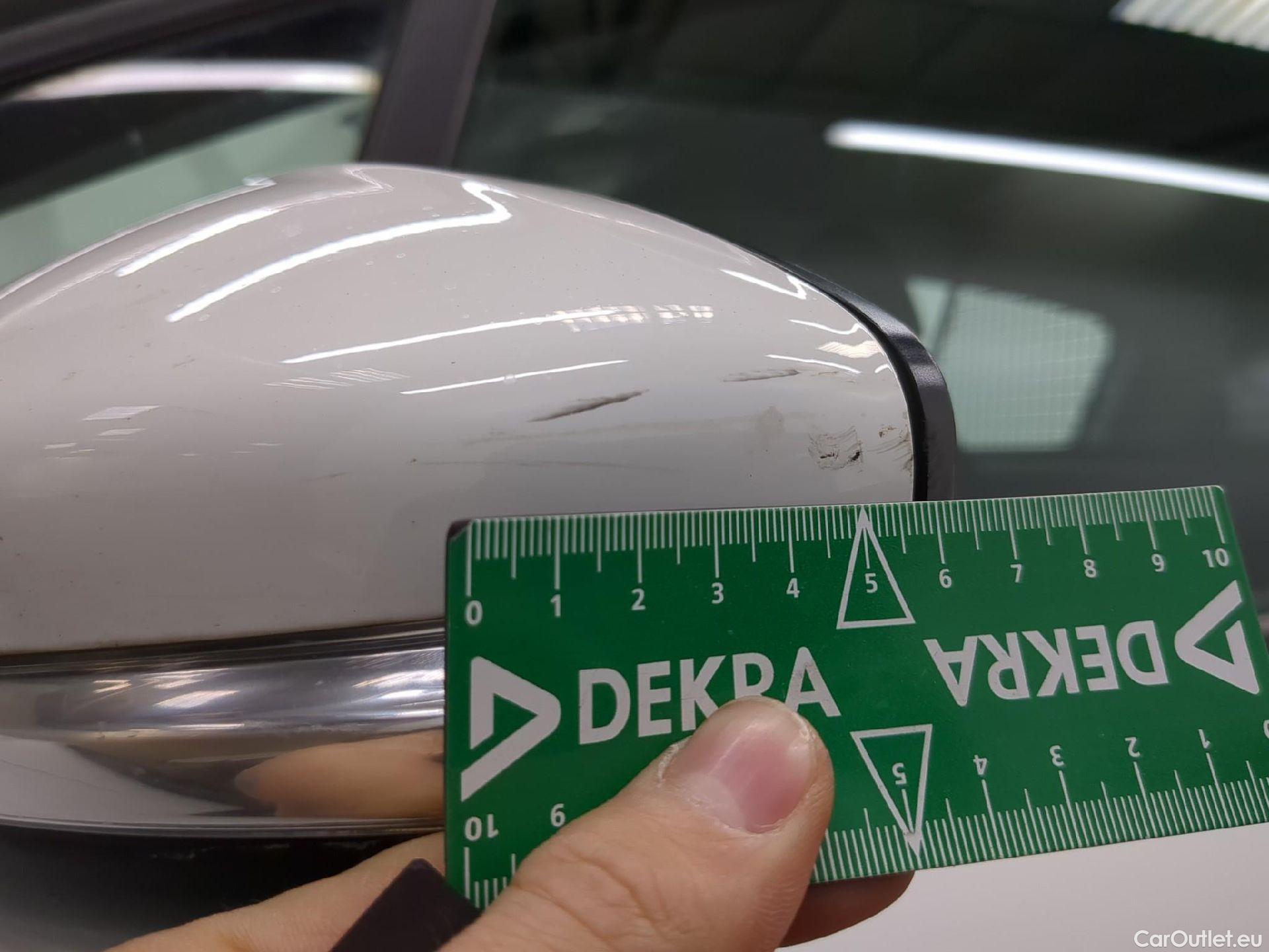  Peugeot  208  Affaire Premium 1.5 HDi 100CV BVM5 E6dT #32