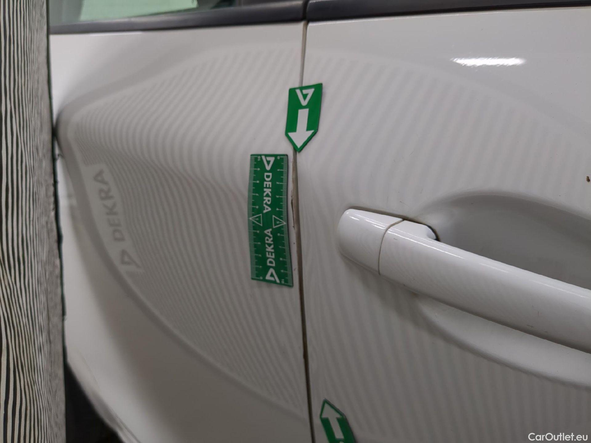  Peugeot  208  Affaire Premium 1.5 HDi 100CV BVM5 E6dT #10