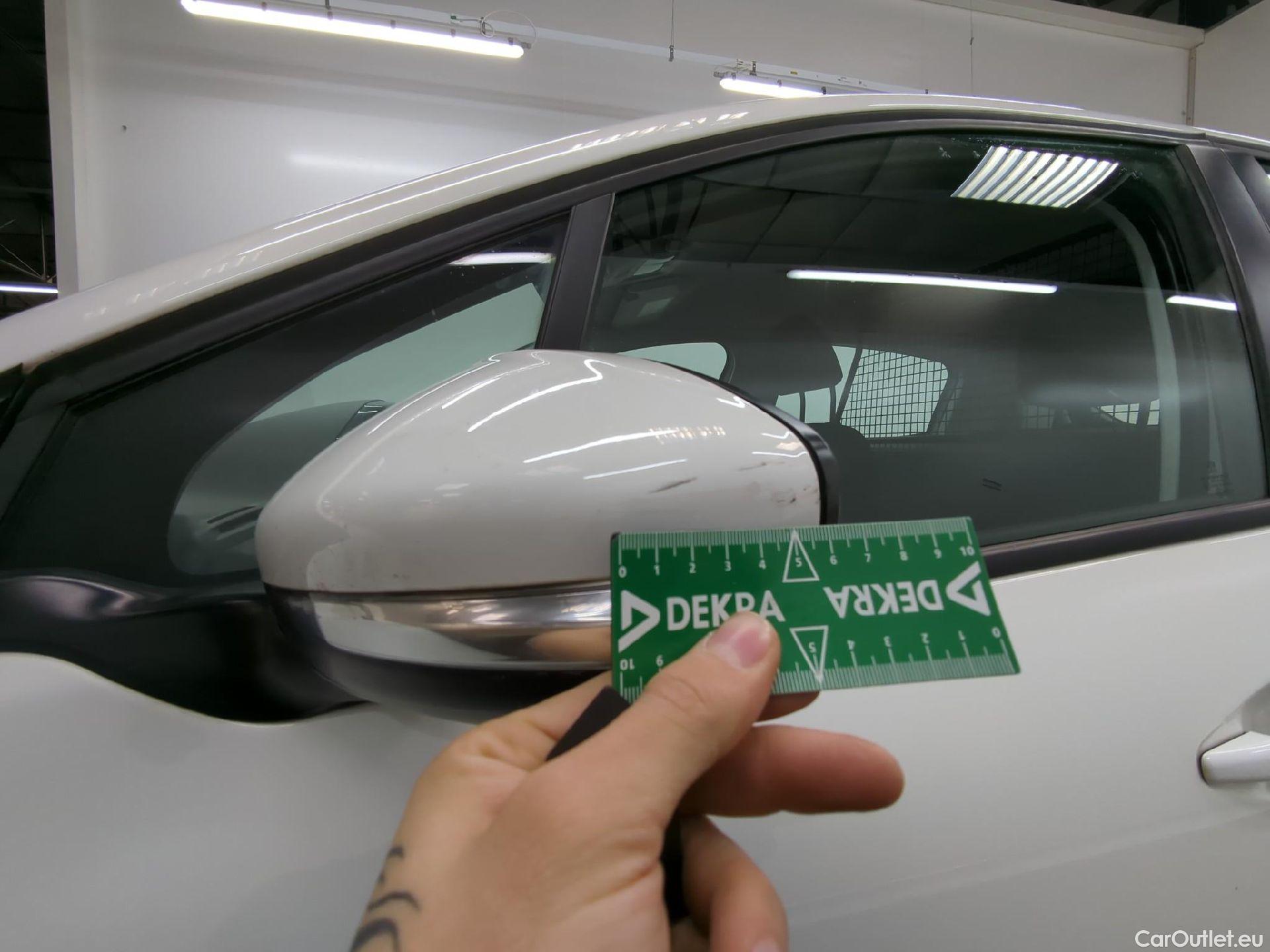  Peugeot  208  Affaire Premium 1.5 HDi 100CV BVM5 E6dT #33