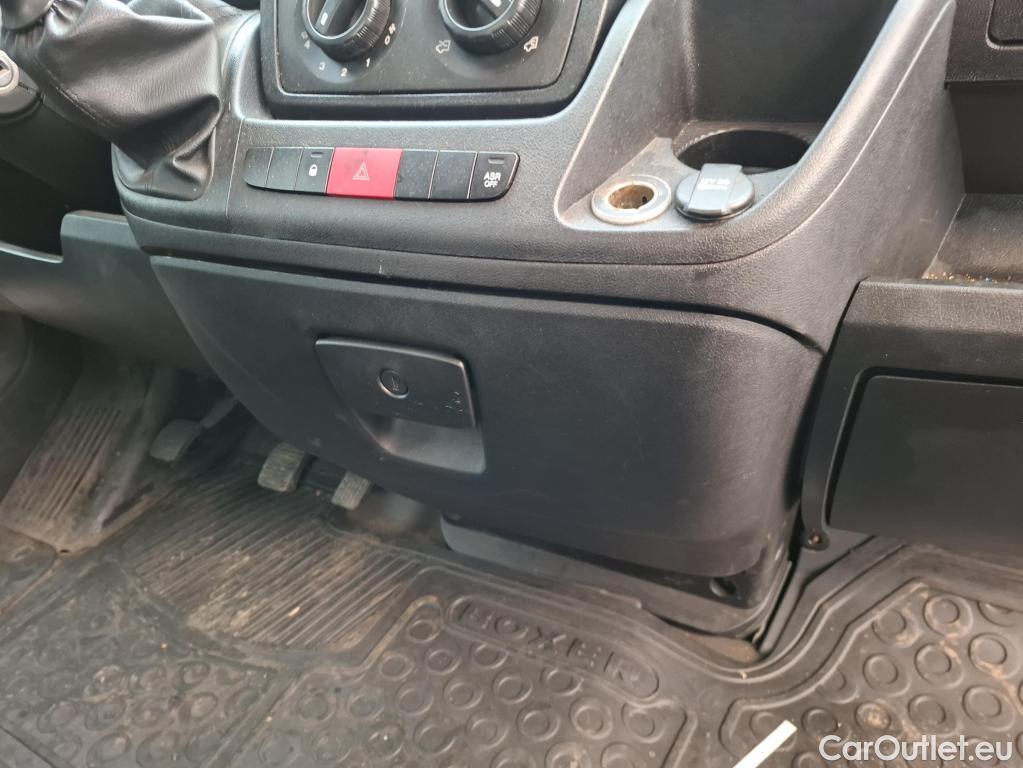  Peugeot  Boxer PEUGEOT  Chassis Cabine DC VU 4p Châssis double cabi BLUEHDI 130 PRO SR 435 L4 #84