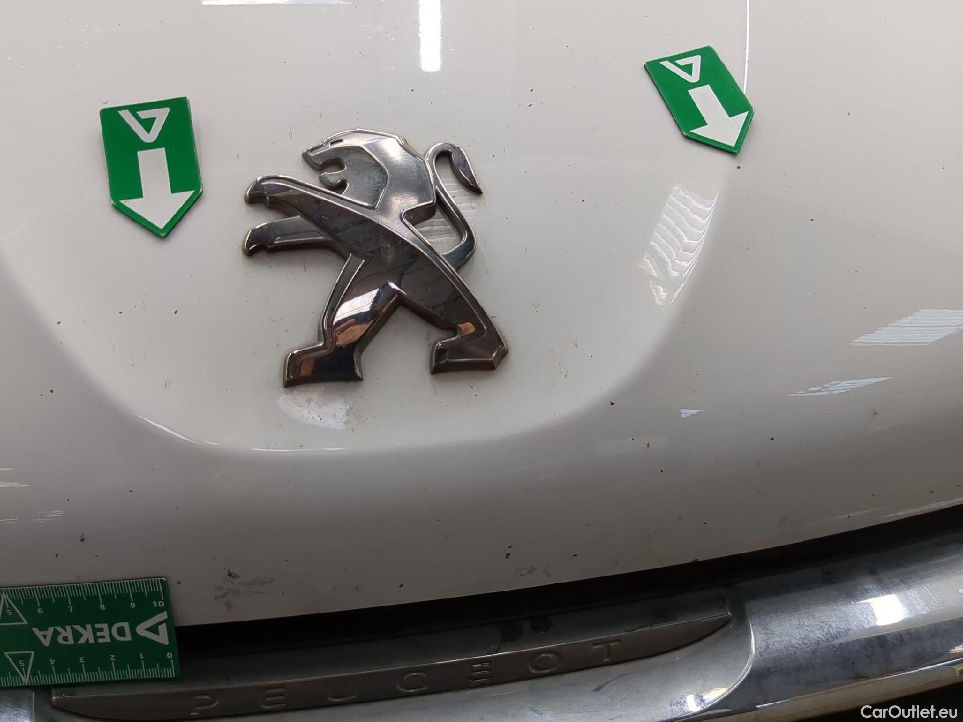  Peugeot  208  Affaire Premium 1.5 HDi 100CV BVM5 E6dT #24