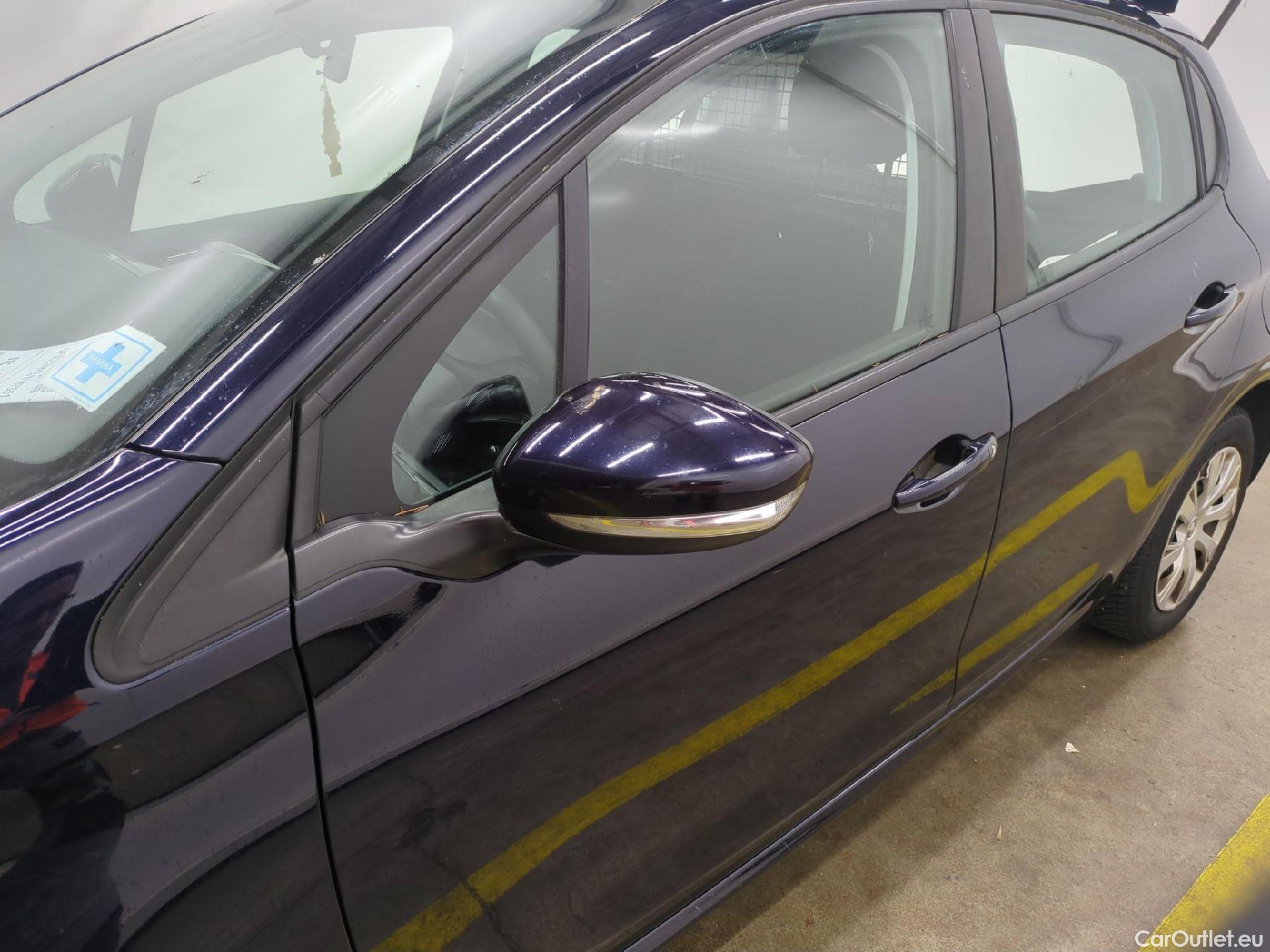  Peugeot  208  Affaire Premium 1.5 HDi 100CV BVM6 E6dT #32