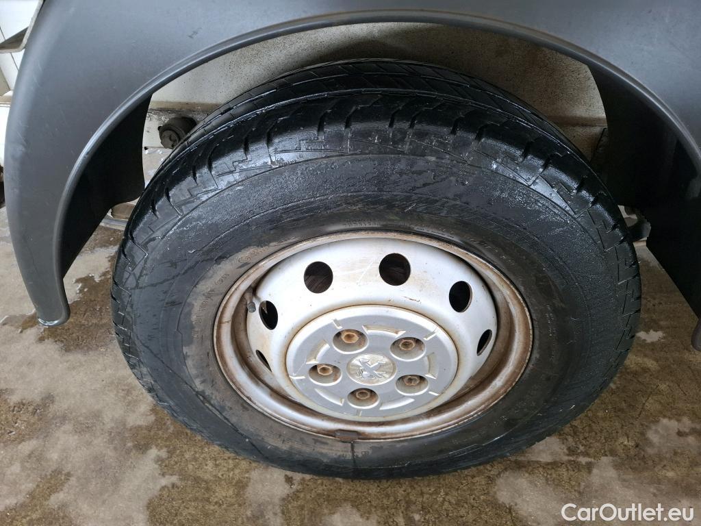  Peugeot  Boxer PEUGEOT  Chassis Cabine DC VU 4p Châssis double cabi BLUEHDI 130 PRO SR 435 L4 #28