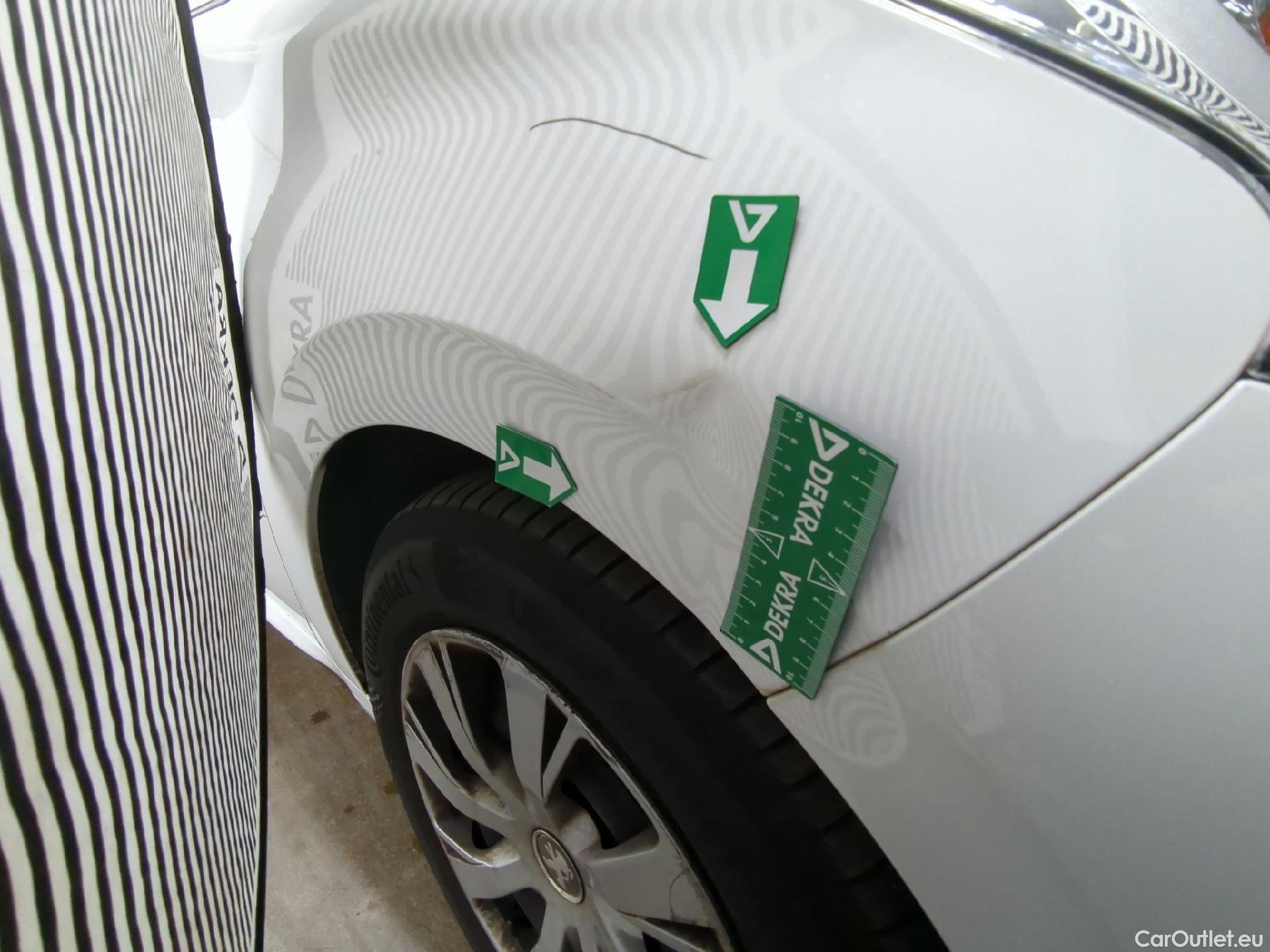  Peugeot  208  Affaire Premium 1.5 HDi 100CV BVM5 E6dT #18