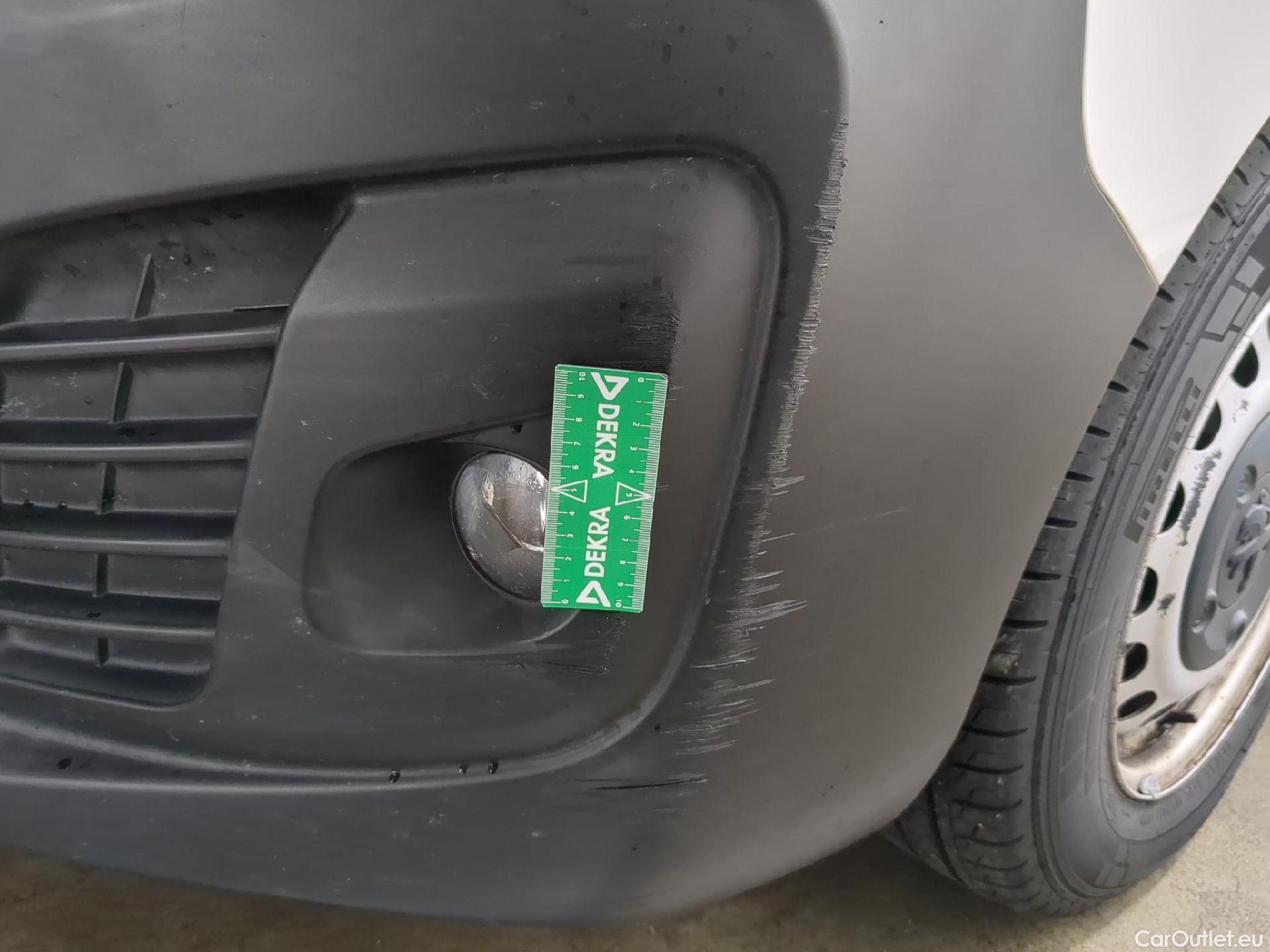  Peugeot  Expert PEUGEOT  VU 4p Fourgon BLUEHDI 95 STANDARD PREMIUM #12