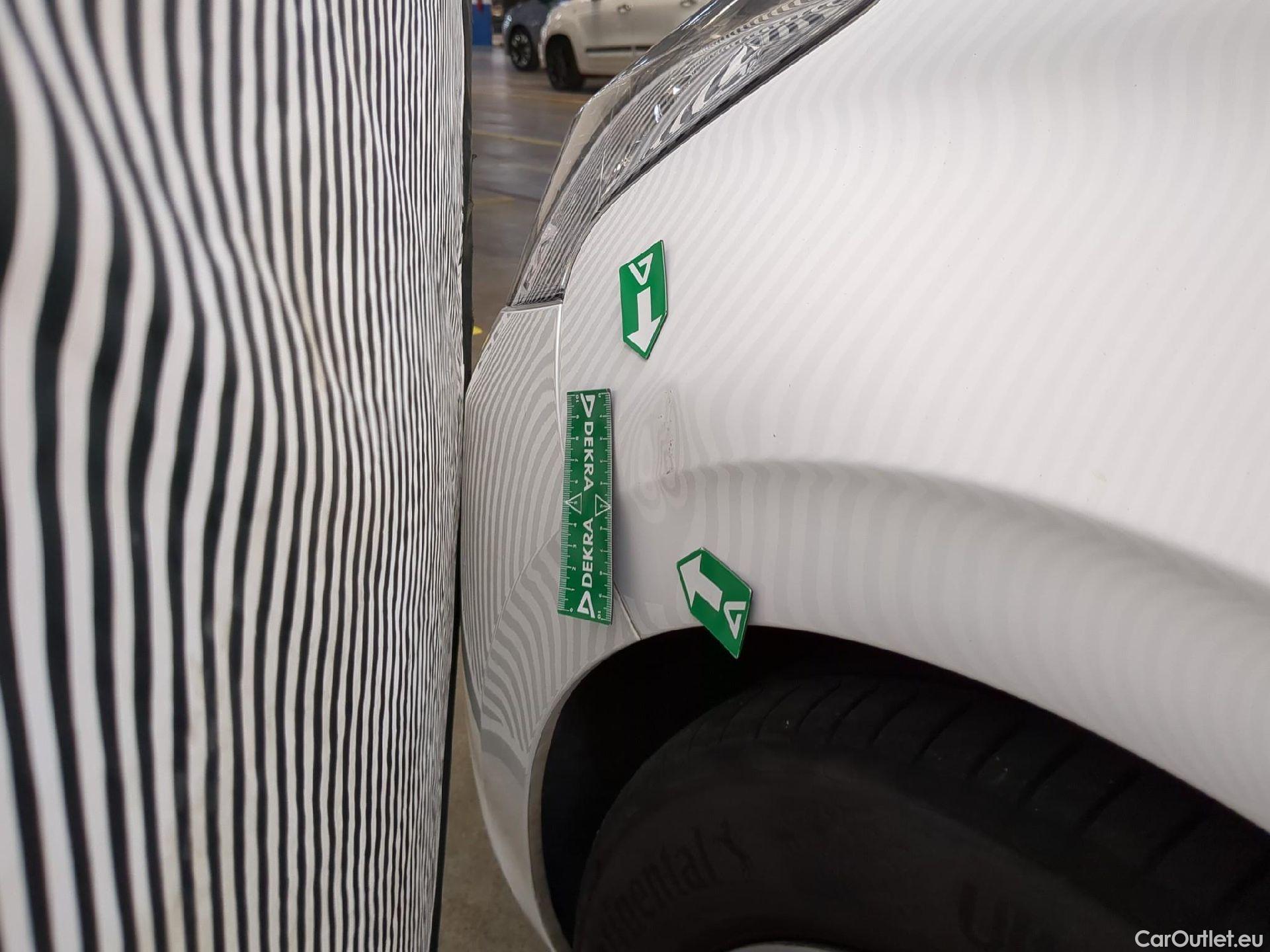  Peugeot  208  Affaire Premium 1.5 HDi 100CV BVM5 E6dT #35