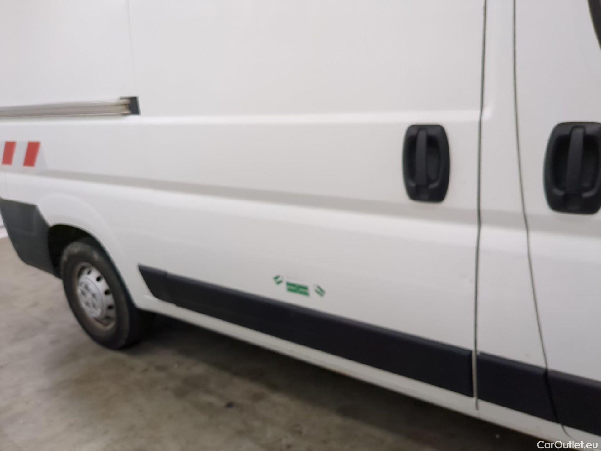  Peugeot  Boxer PEUGEOT  VU 4p Fourgon BLUEHDI 110 PREMIUM 335 L2H2 #48