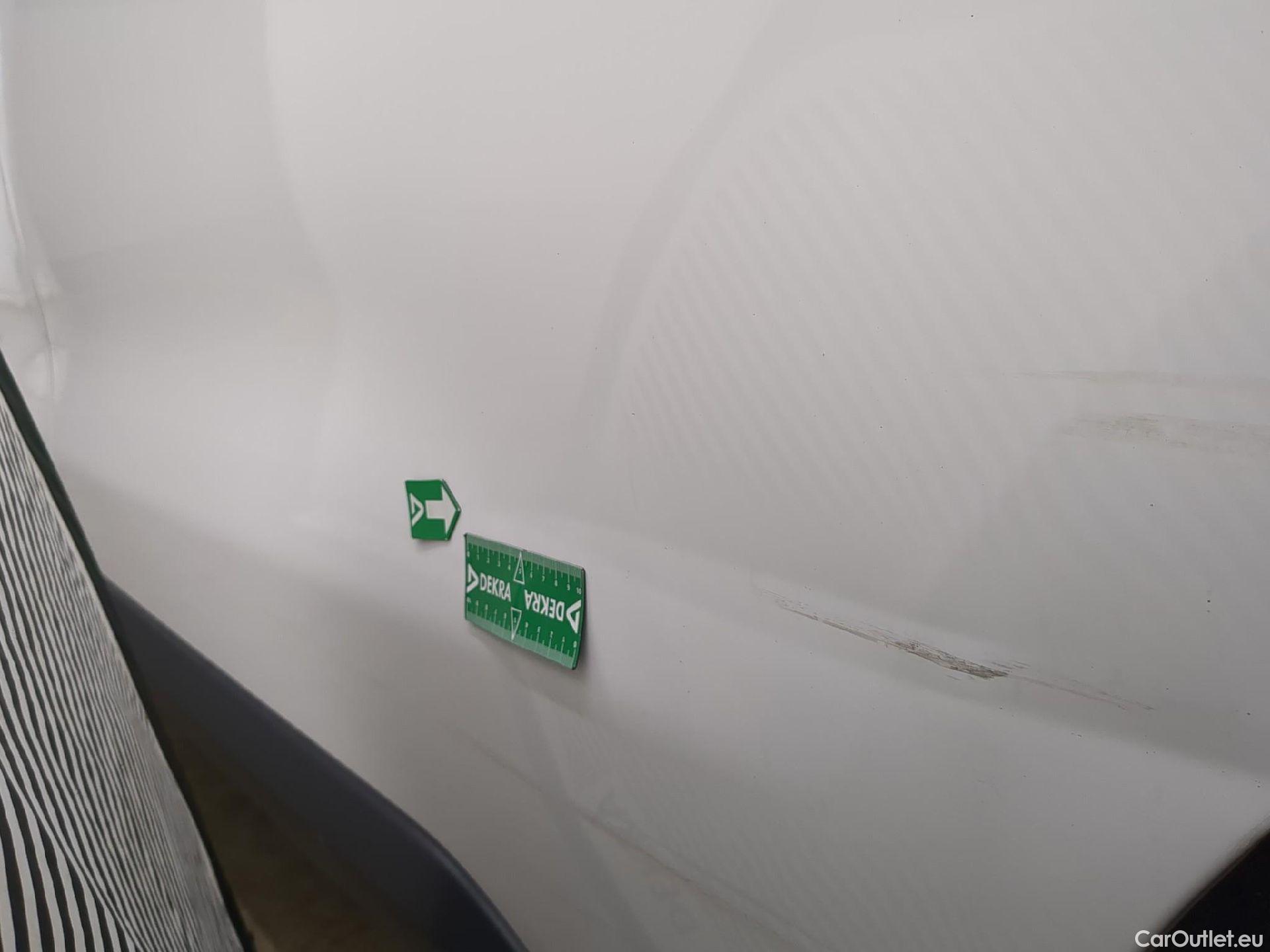  Peugeot  Expert PEUGEOT  VU 4p Fourgon BLUEHDI 95 STANDARD PREMIUM #19