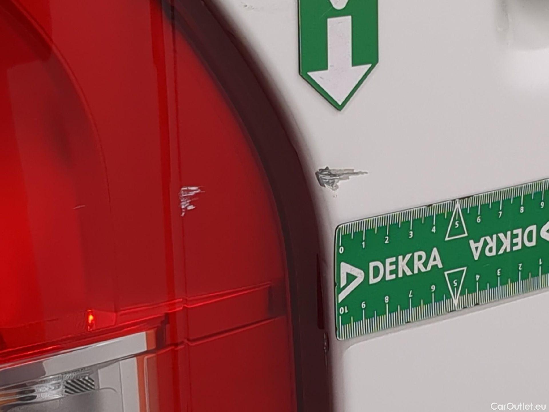  Peugeot  Boxer PEUGEOT  VU 4p Fourgon BLUEHDI 110 PREMIUM 335 L2H2 #40