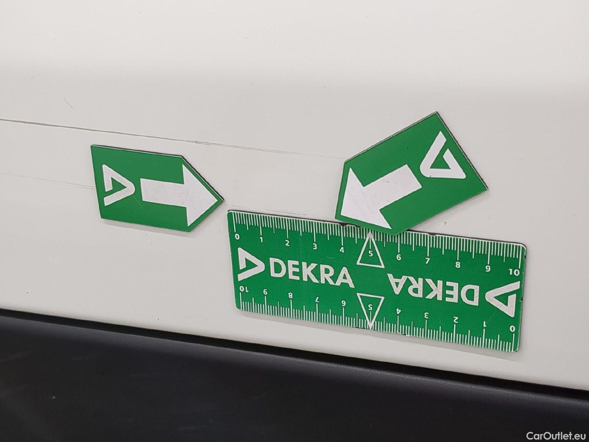  Peugeot  Boxer PEUGEOT  VU 4p Fourgon BLUEHDI 110 PREMIUM 335 L2H2 #17