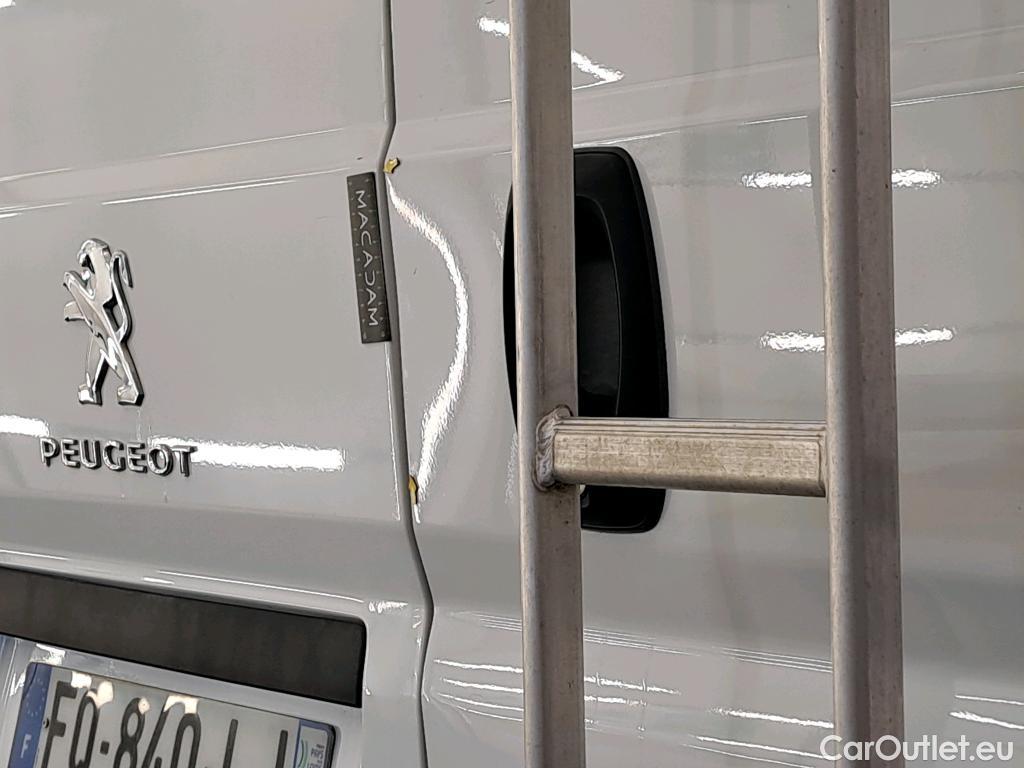  Peugeot  Boxer PEUGEOT  / 2014 / 4P / Fourgon tôlé BlueHDi S&S 140 PREMIUM 335 L2H2 #3