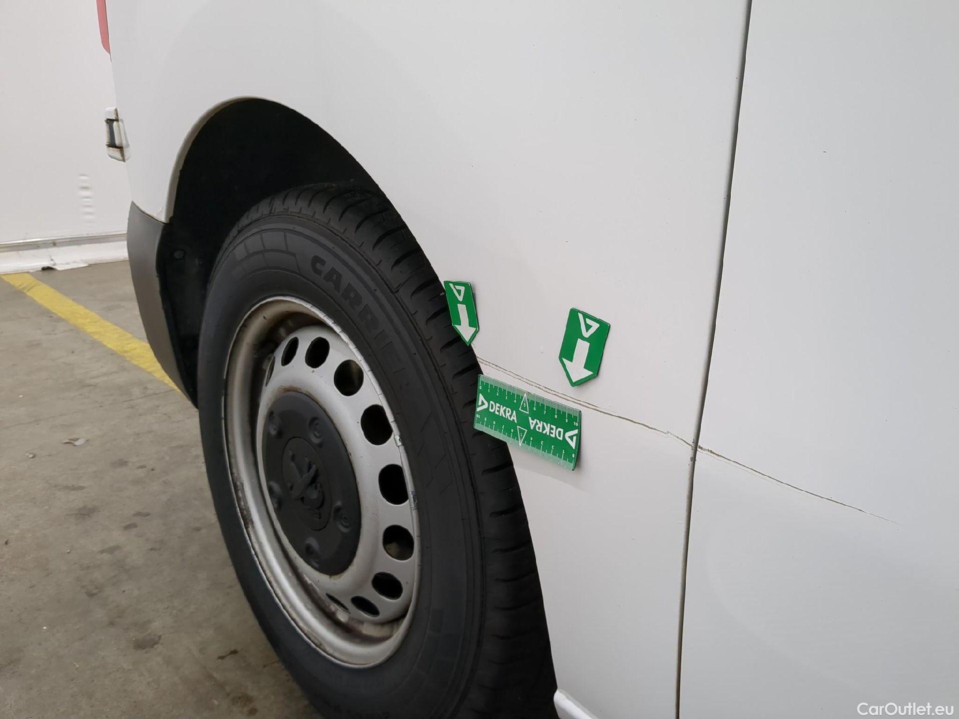  Peugeot  Expert PEUGEOT  VU 4p Fourgon BLUEHDI 95 STANDARD PREMIUM #6