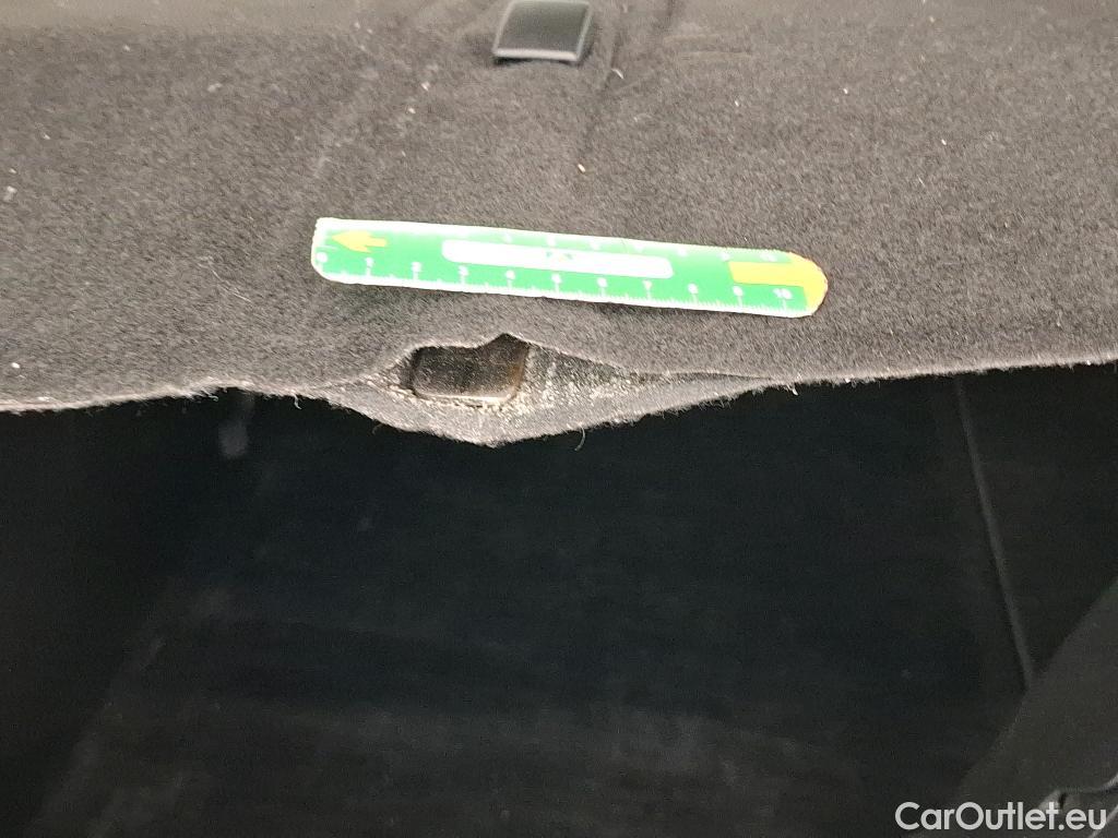  Renault  Megane  IV Berline 5pt. Société Air 1.5 dCi 90CV BVM6 E6 #10