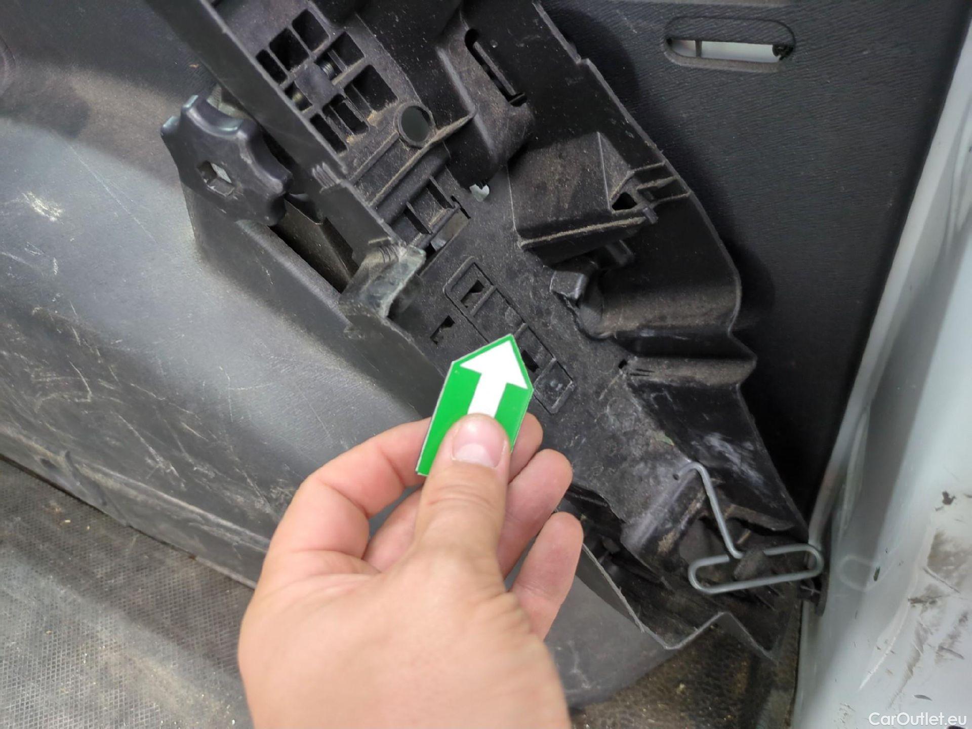  Renault  Kangoo  Express Maxi Grand Confort - Cab. Appr. 1.5 dCi 90CV BVM5 E6 #14